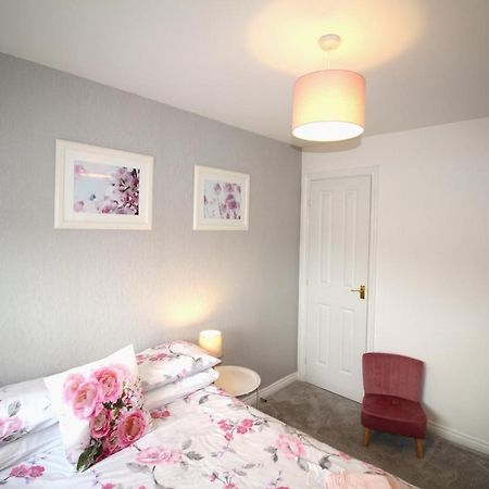 Ashington - 2 Bedroom House - Beautifully Decorated & Furnished - Large Garden Ashington (Northumberland) Exterior foto
