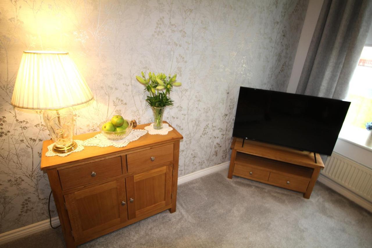 Ashington - 2 Bedroom House - Beautifully Decorated & Furnished - Large Garden Ashington (Northumberland) Exterior foto