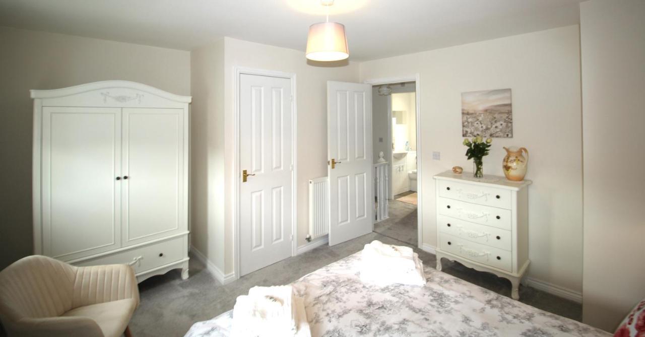 Ashington - 2 Bedroom House - Beautifully Decorated & Furnished - Large Garden Ashington (Northumberland) Exterior foto