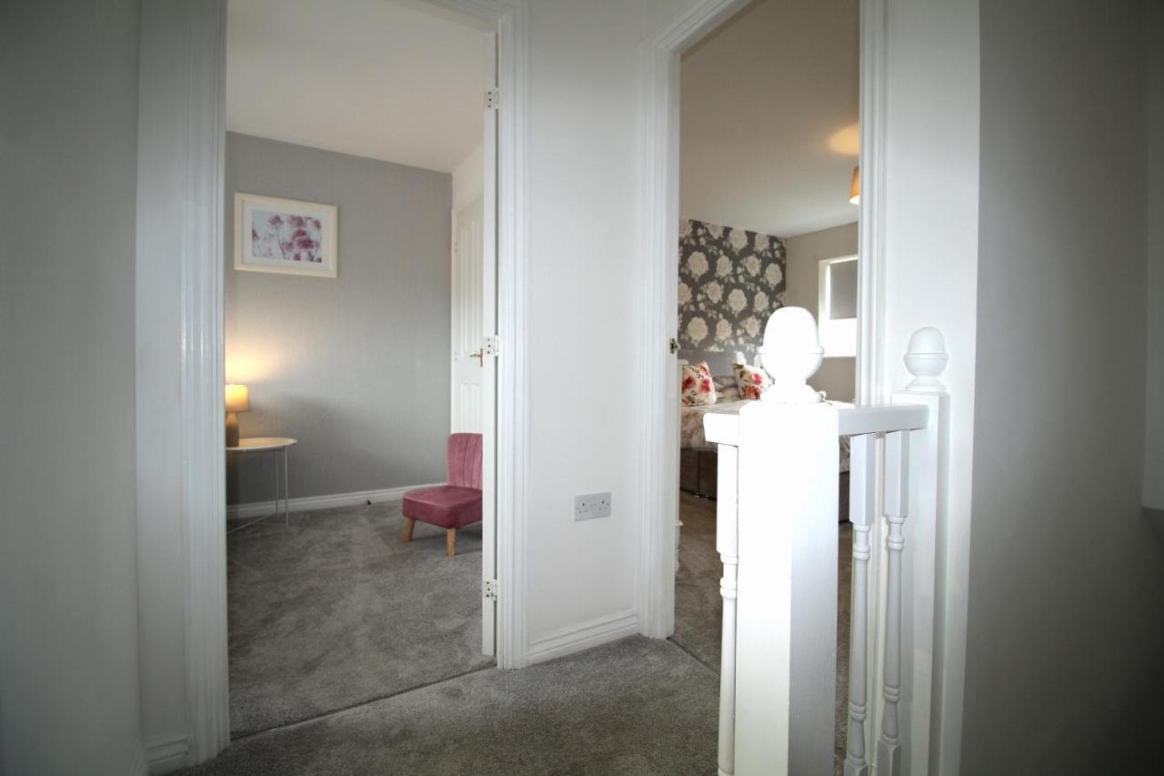 Ashington - 2 Bedroom House - Beautifully Decorated & Furnished - Large Garden Ashington (Northumberland) Exterior foto