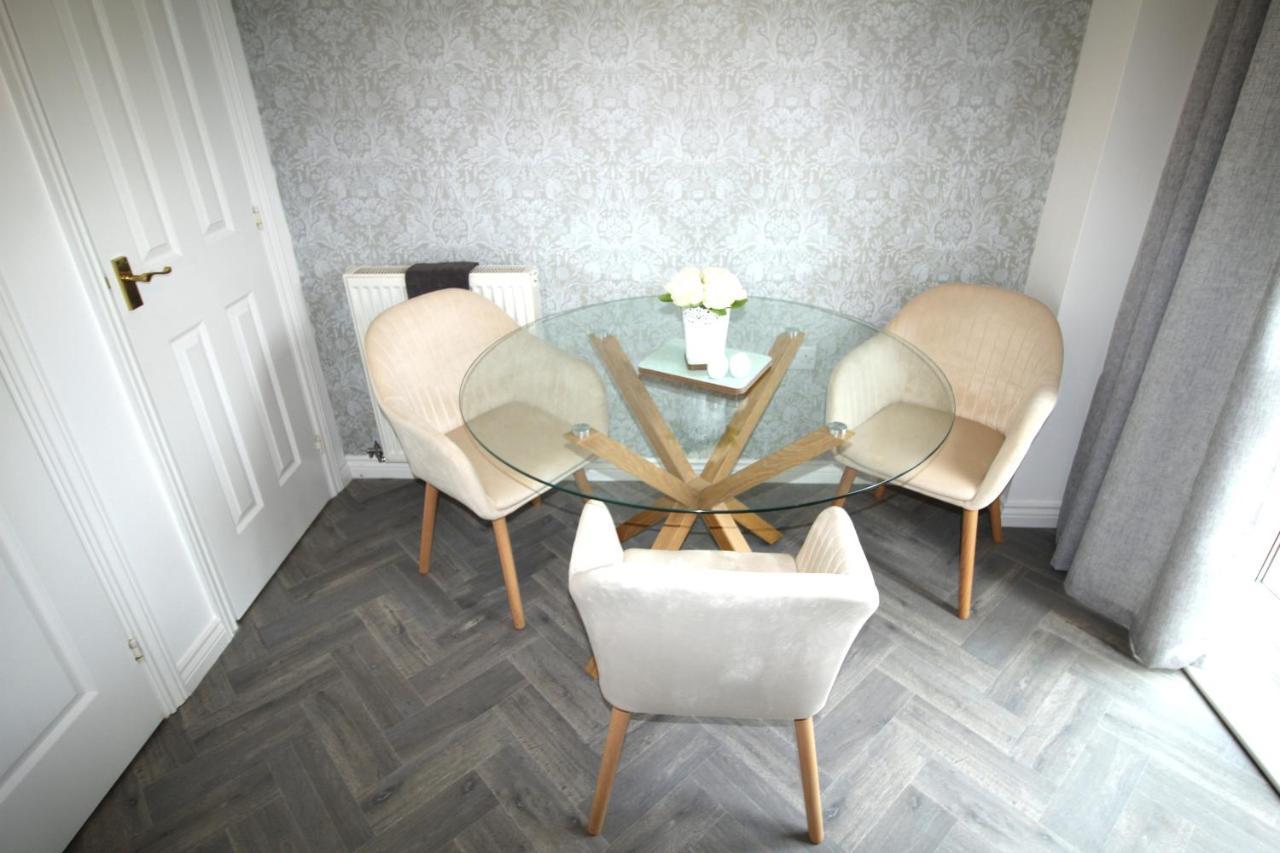 Ashington - 2 Bedroom House - Beautifully Decorated & Furnished - Large Garden Ashington (Northumberland) Exterior foto