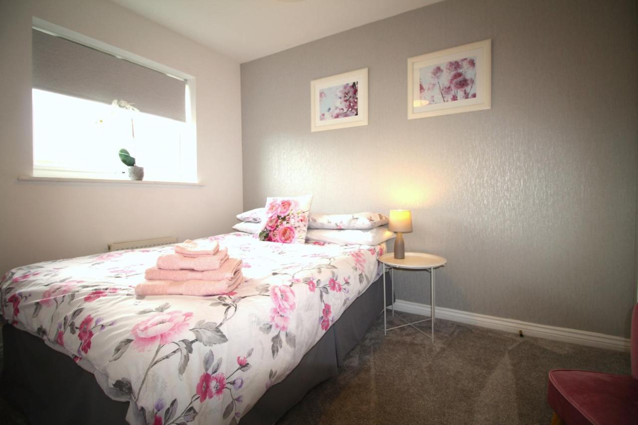 Ashington - 2 Bedroom House - Beautifully Decorated & Furnished - Large Garden Ashington (Northumberland) Exterior foto